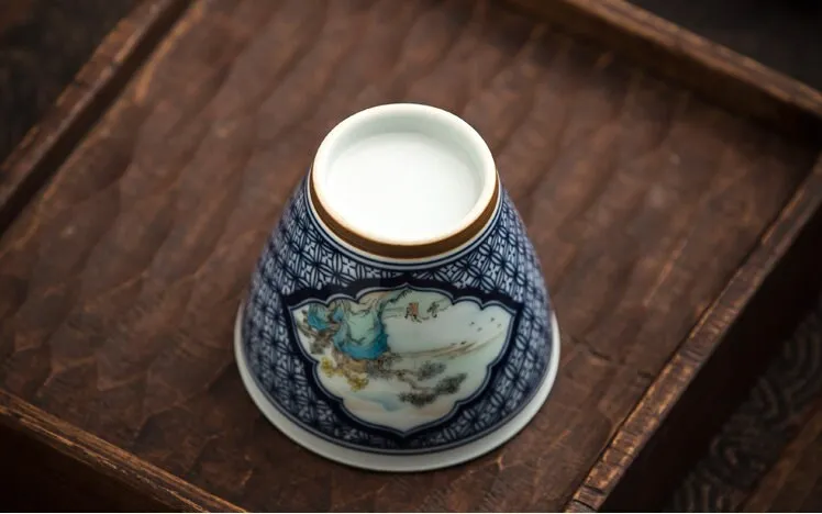 Gohobi Hand-painted Classic Window Tea Cup