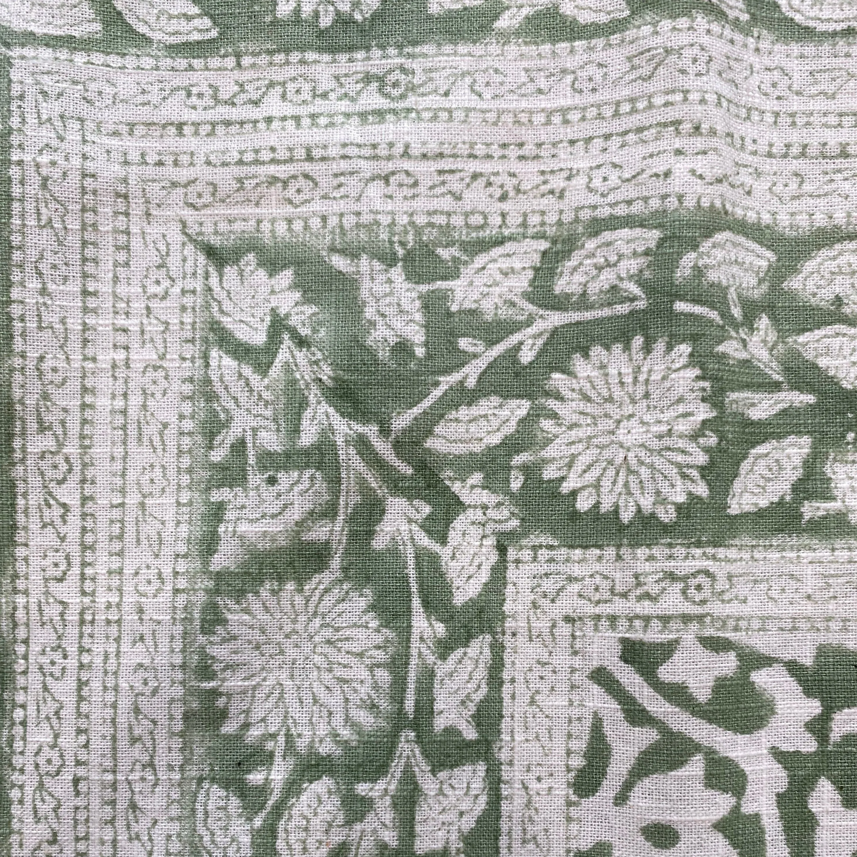 Tablecloth  6 seater - elegant green print on white