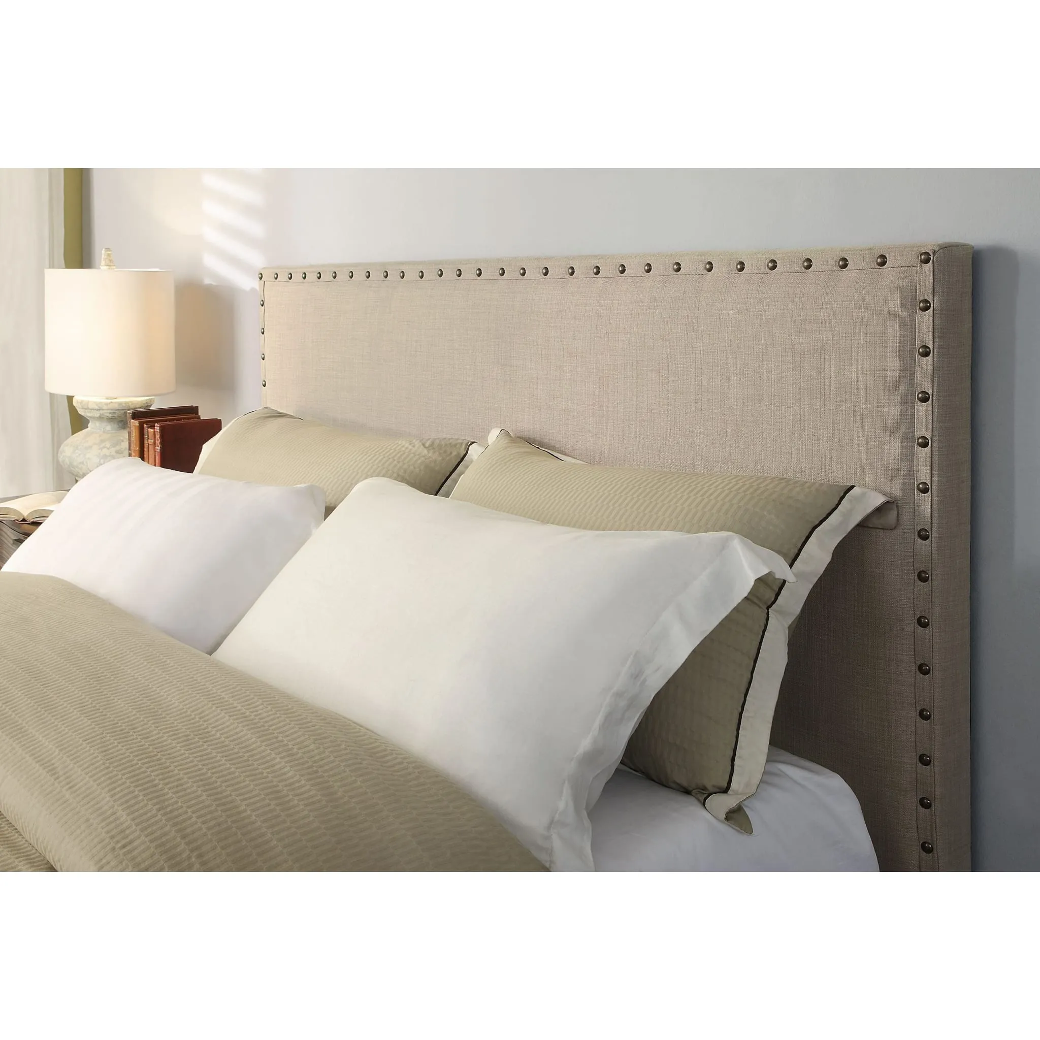 Tavel Nailhead Footboard Storage Bed in Toast Linen